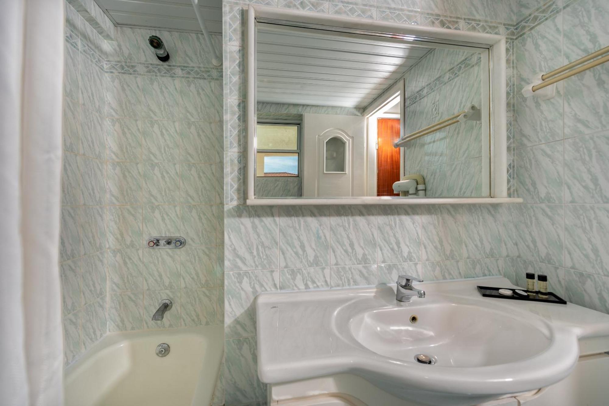Hotel Porto Iliessa à Argassi Extérieur photo