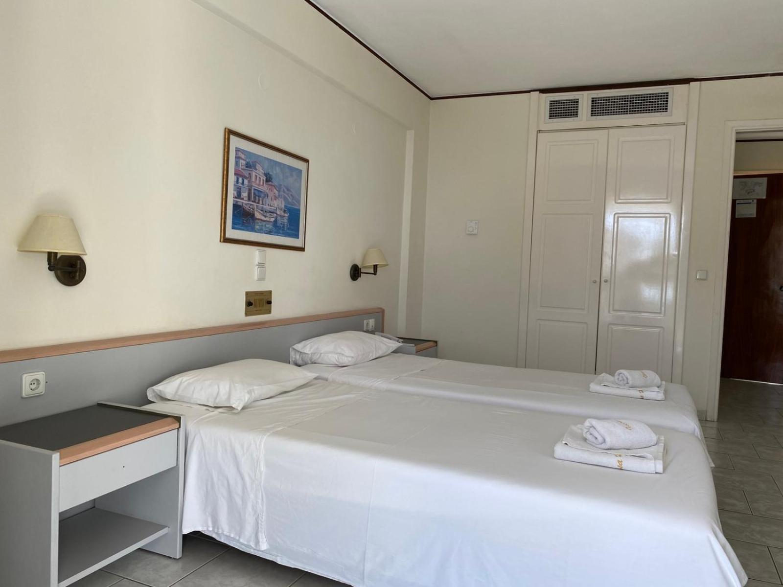 Hotel Porto Iliessa à Argassi Extérieur photo